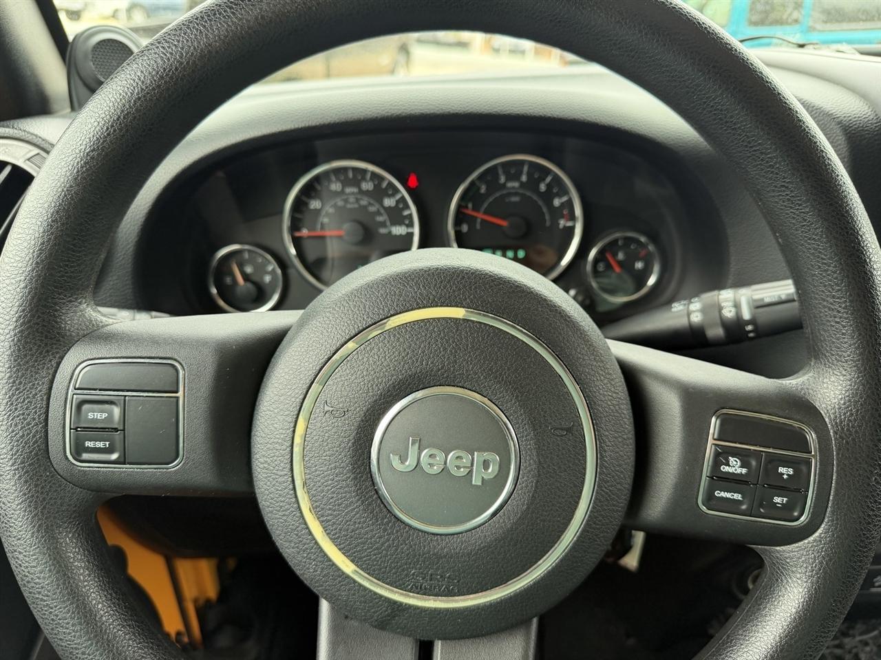 Jeep Wrangler Sport 4WD 2012