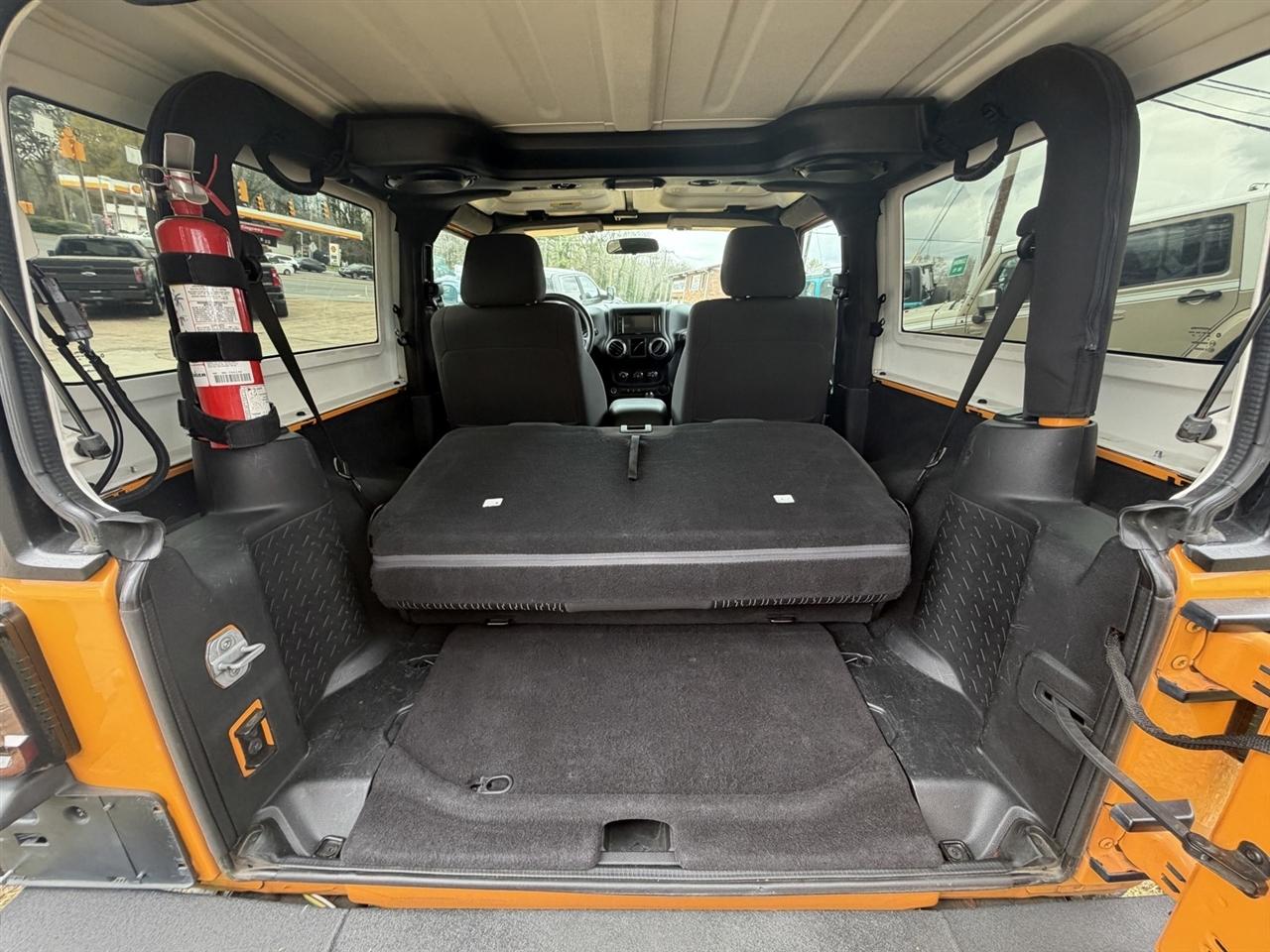 Jeep Wrangler Sport 4WD 2012