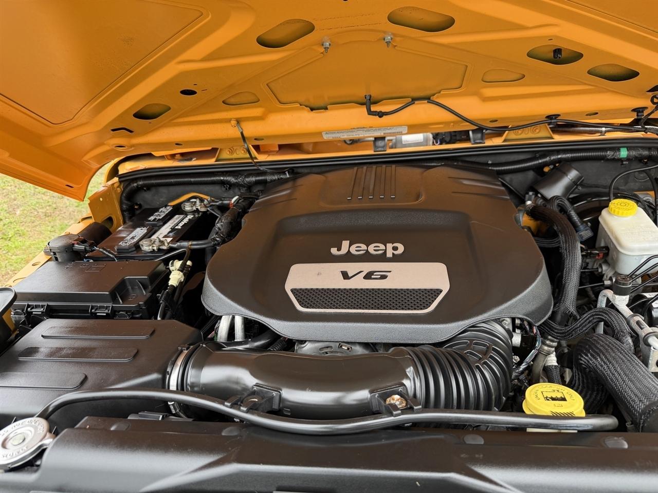 Jeep Wrangler Sport 4WD 2012