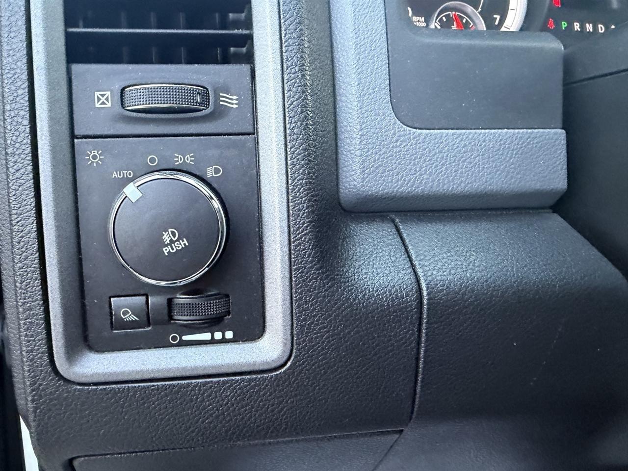 RAM 1500 Tradesman Regular Cab SWB 2WD 2013