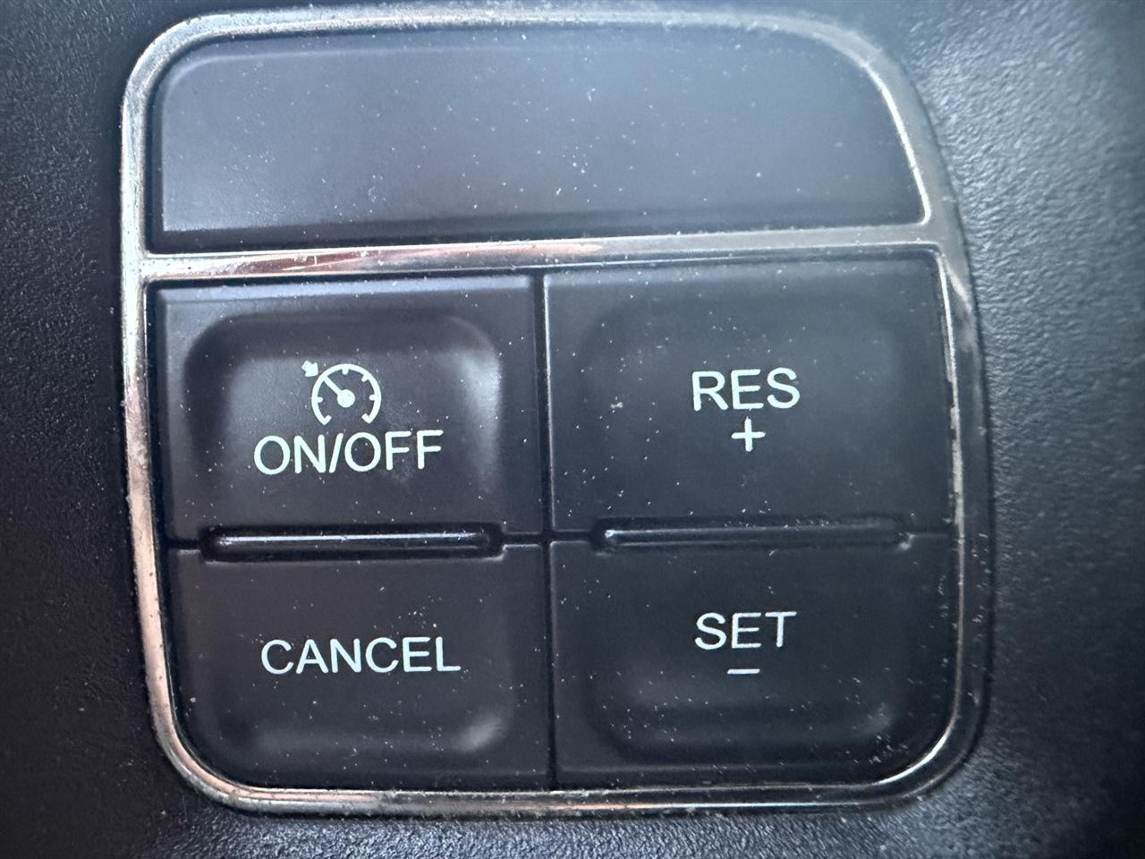 RAM 1500 Tradesman Regular Cab SWB 2WD 2013