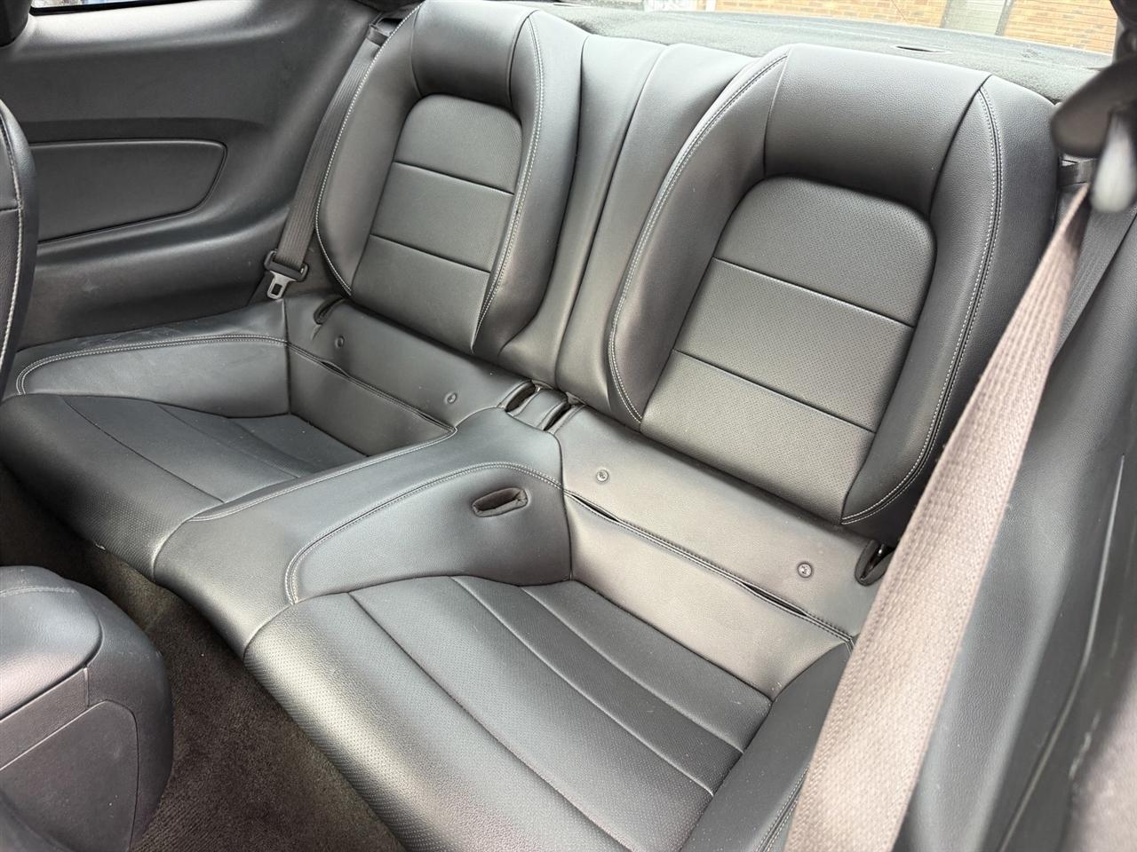 Ford Mustang EcoBoost Coupe 2017