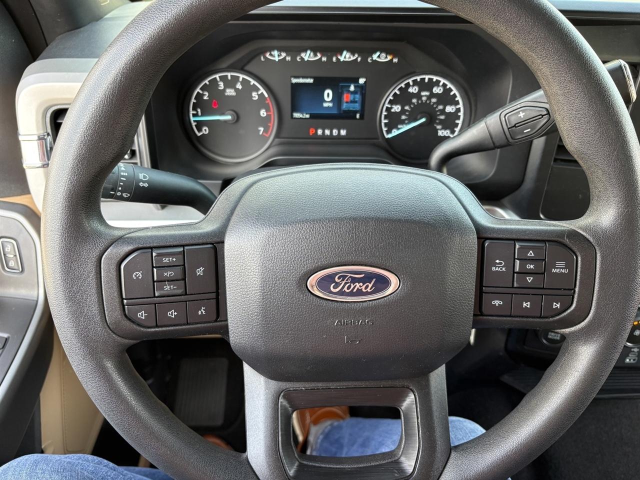 Ford F-250 SD Platinum Crew Cab 4WD 2024