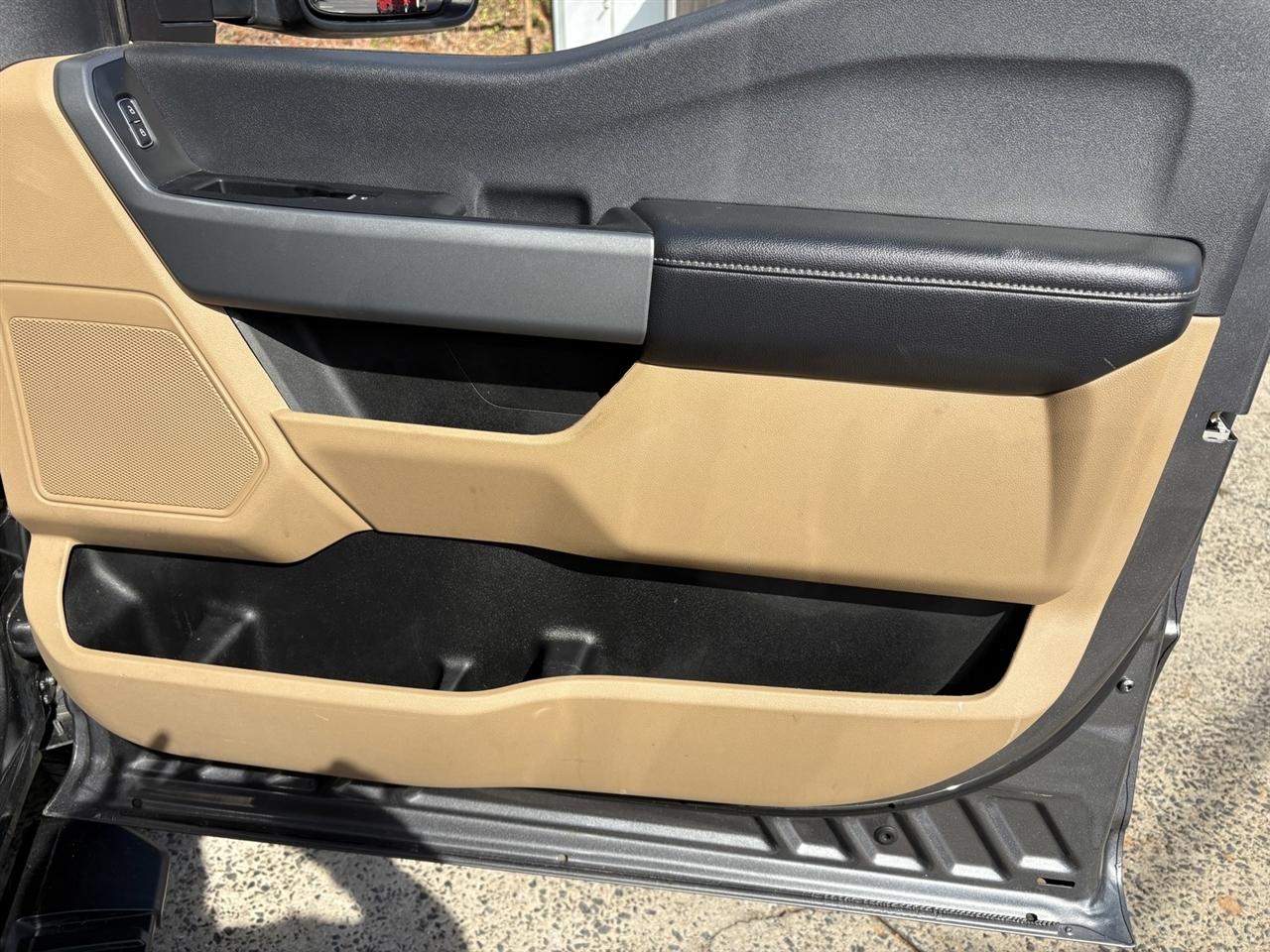 Ford F-250 SD Platinum Crew Cab 4WD 2024