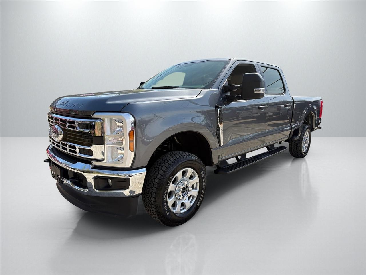 Ford F-250 SD Platinum Crew Cab 4WD 2024