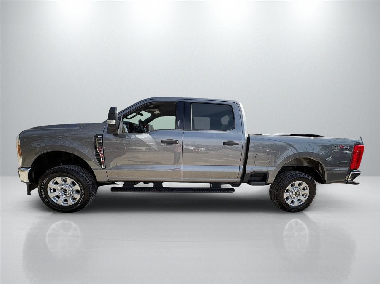 Ford F-250 SD Platinum Crew Cab 4WD 2024