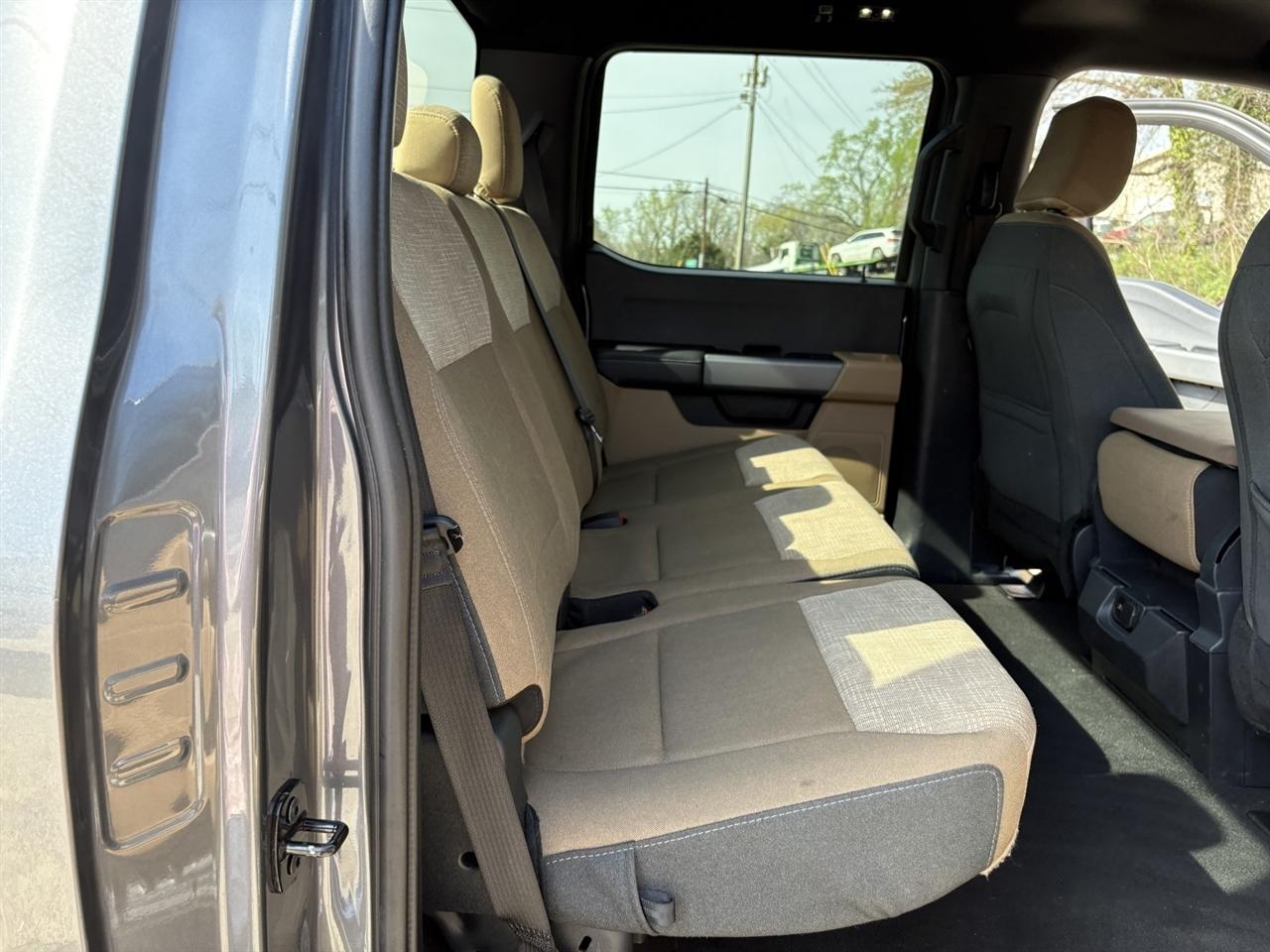 Ford F-250 SD Platinum Crew Cab 4WD 2024