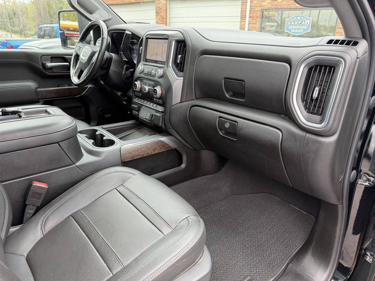 GMC Sierra 2500HD Denali Crew Cab 4WD 2020