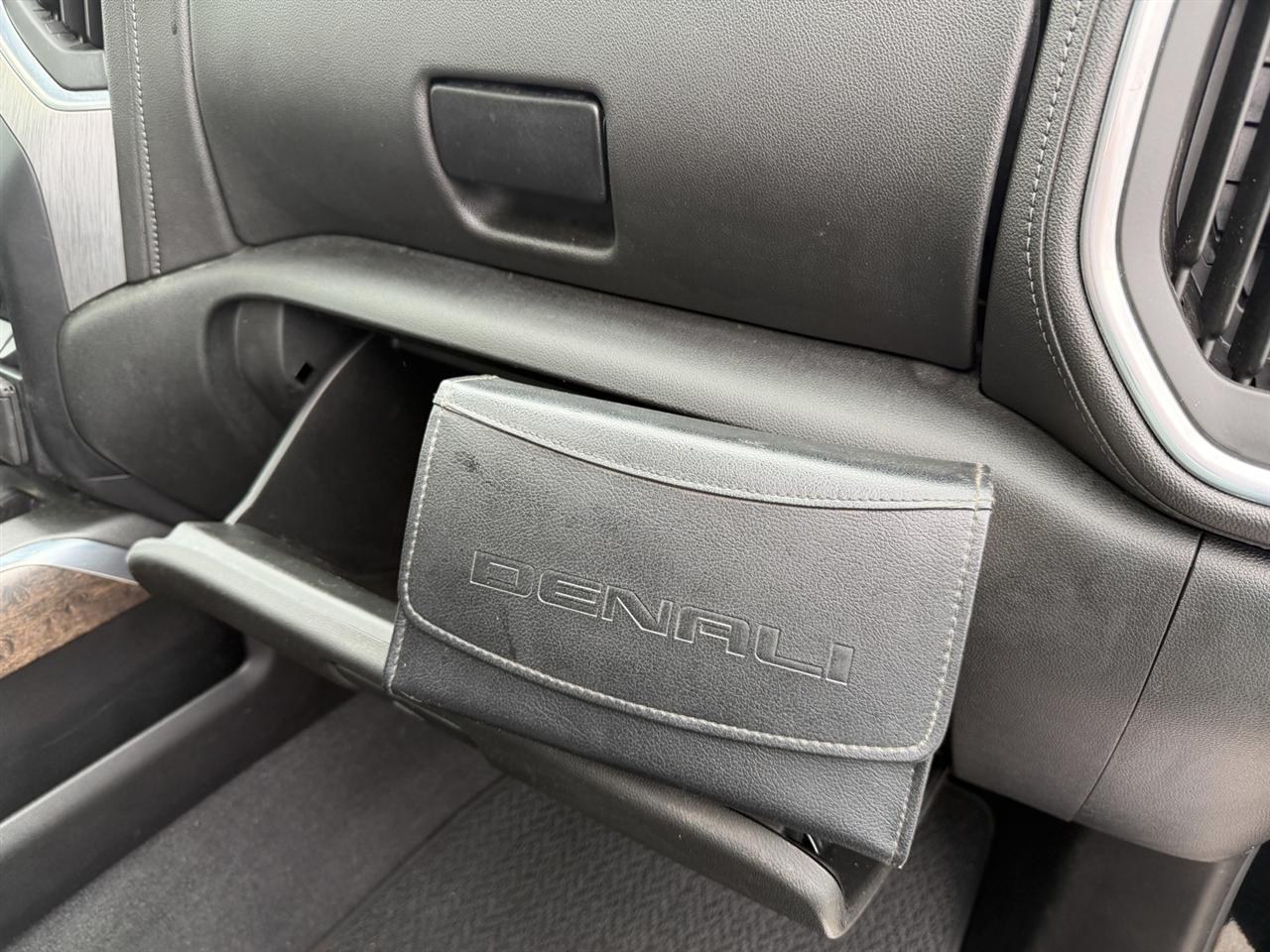 GMC Sierra 2500HD Denali Crew Cab 4WD 2020