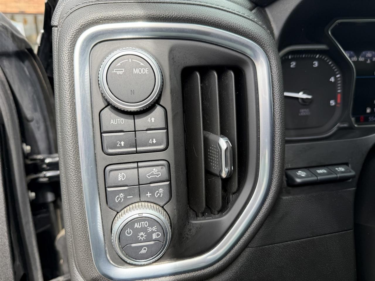 GMC Sierra 2500HD Denali Crew Cab 4WD 2020