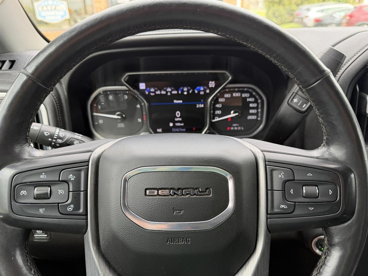 GMC Sierra 2500HD Denali Crew Cab 4WD 2020