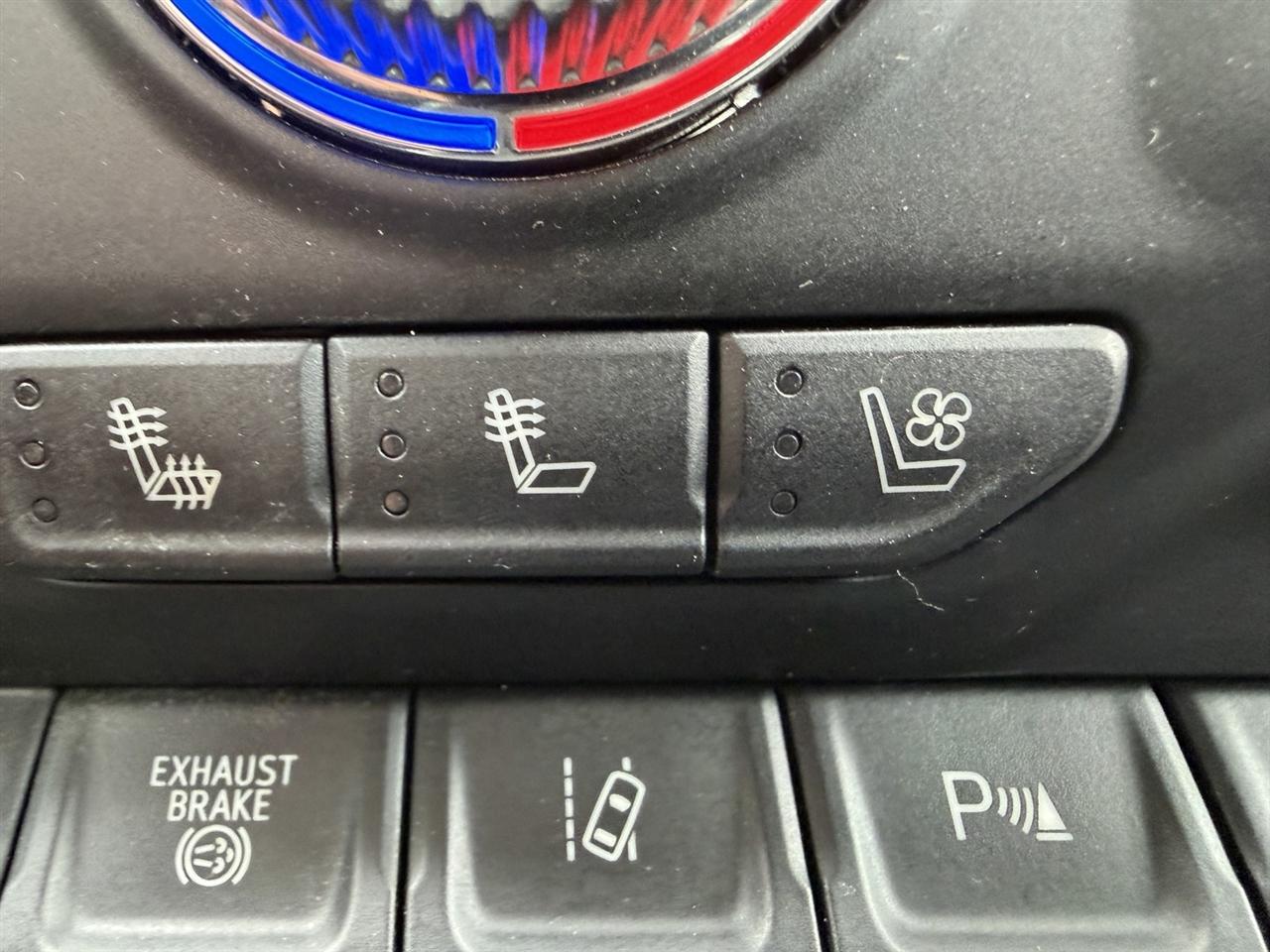 GMC Sierra 2500HD Denali Crew Cab 4WD 2020