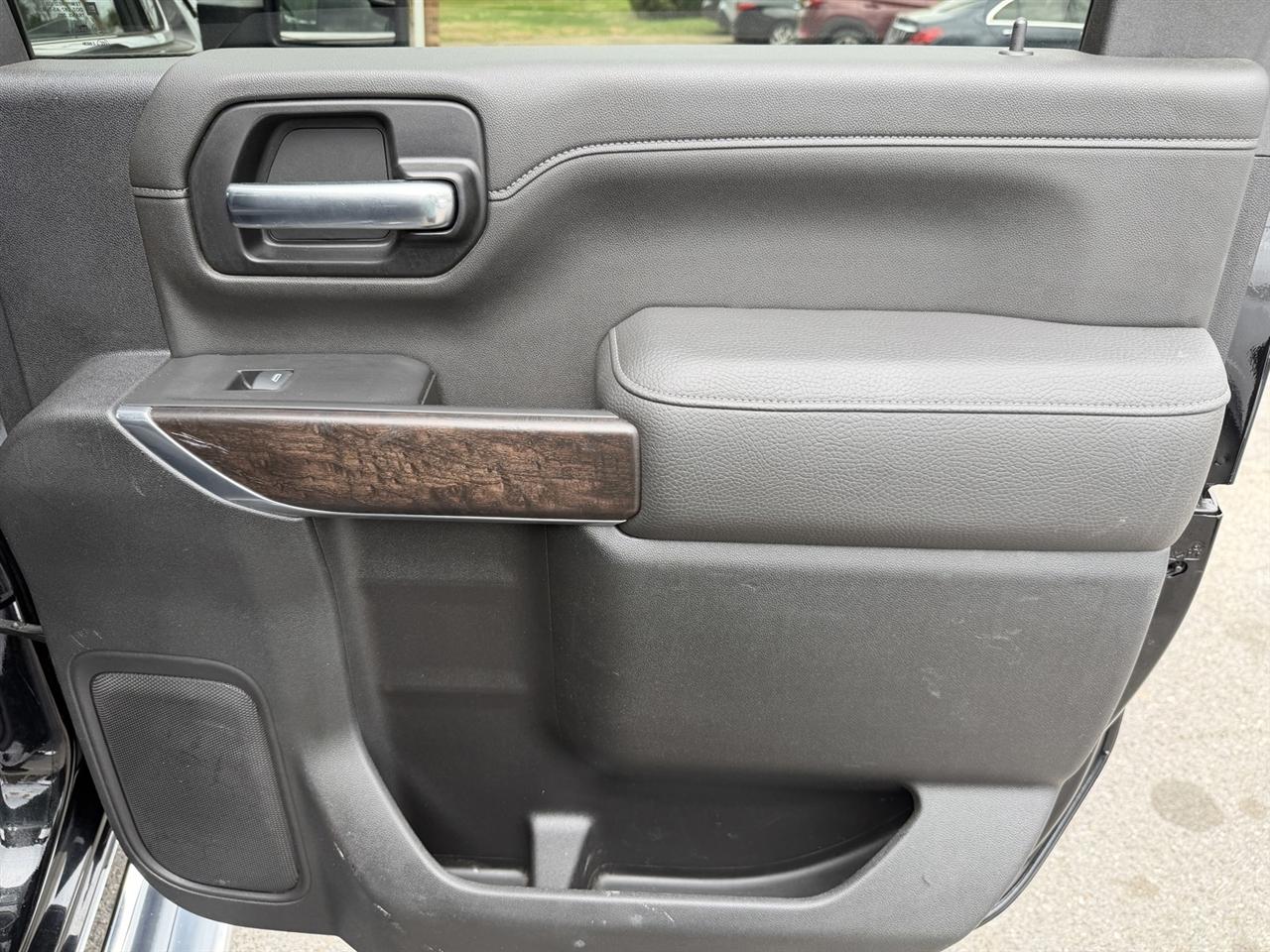 GMC Sierra 2500HD Denali Crew Cab 4WD 2020