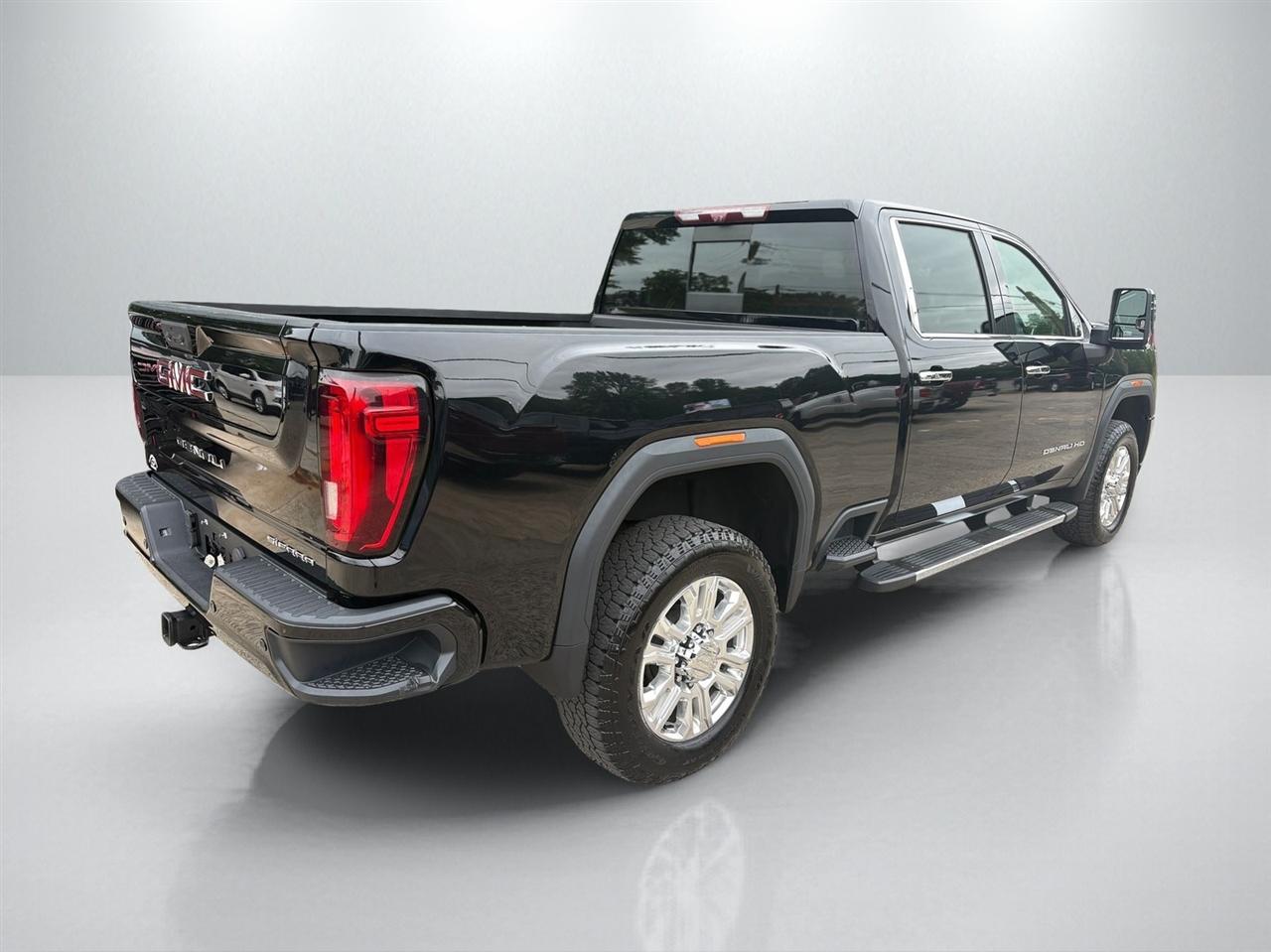 GMC Sierra 2500HD Denali Crew Cab 4WD 2020