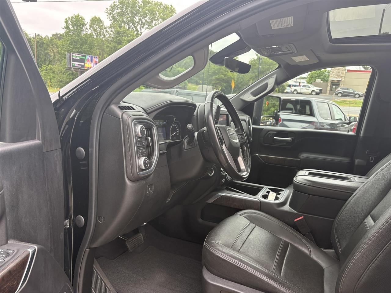 GMC Sierra 2500HD Denali Crew Cab 4WD 2020