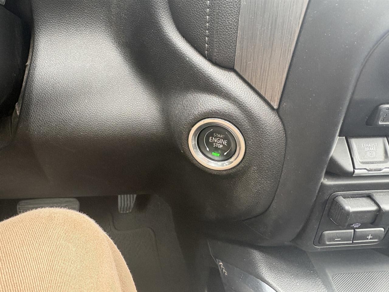 GMC Sierra 2500HD Denali Crew Cab 4WD 2020