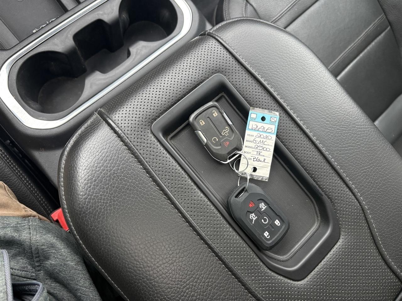 GMC Sierra 2500HD Denali Crew Cab 4WD 2020