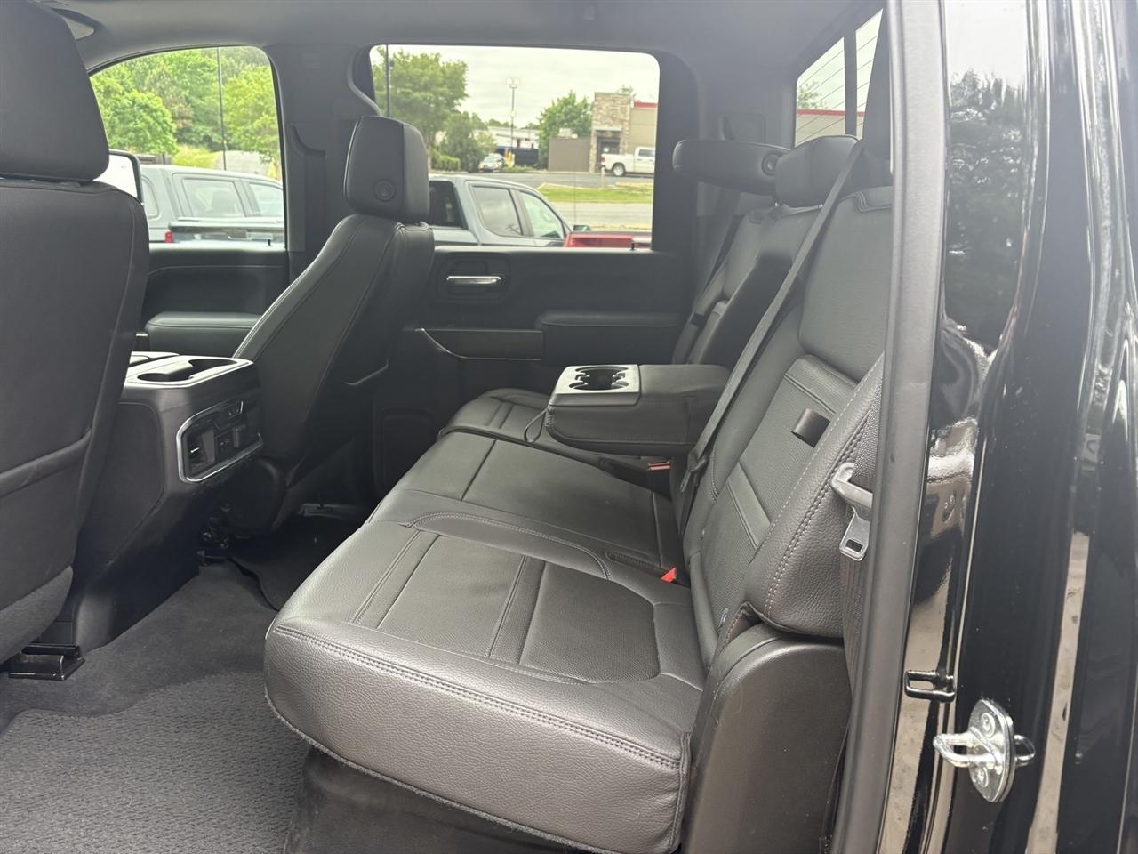 GMC Sierra 2500HD Denali Crew Cab 4WD 2020