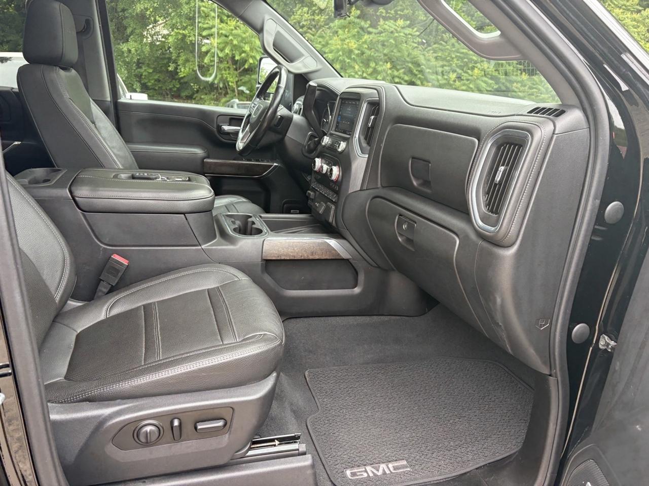 GMC Sierra 2500HD Denali Crew Cab 4WD 2020