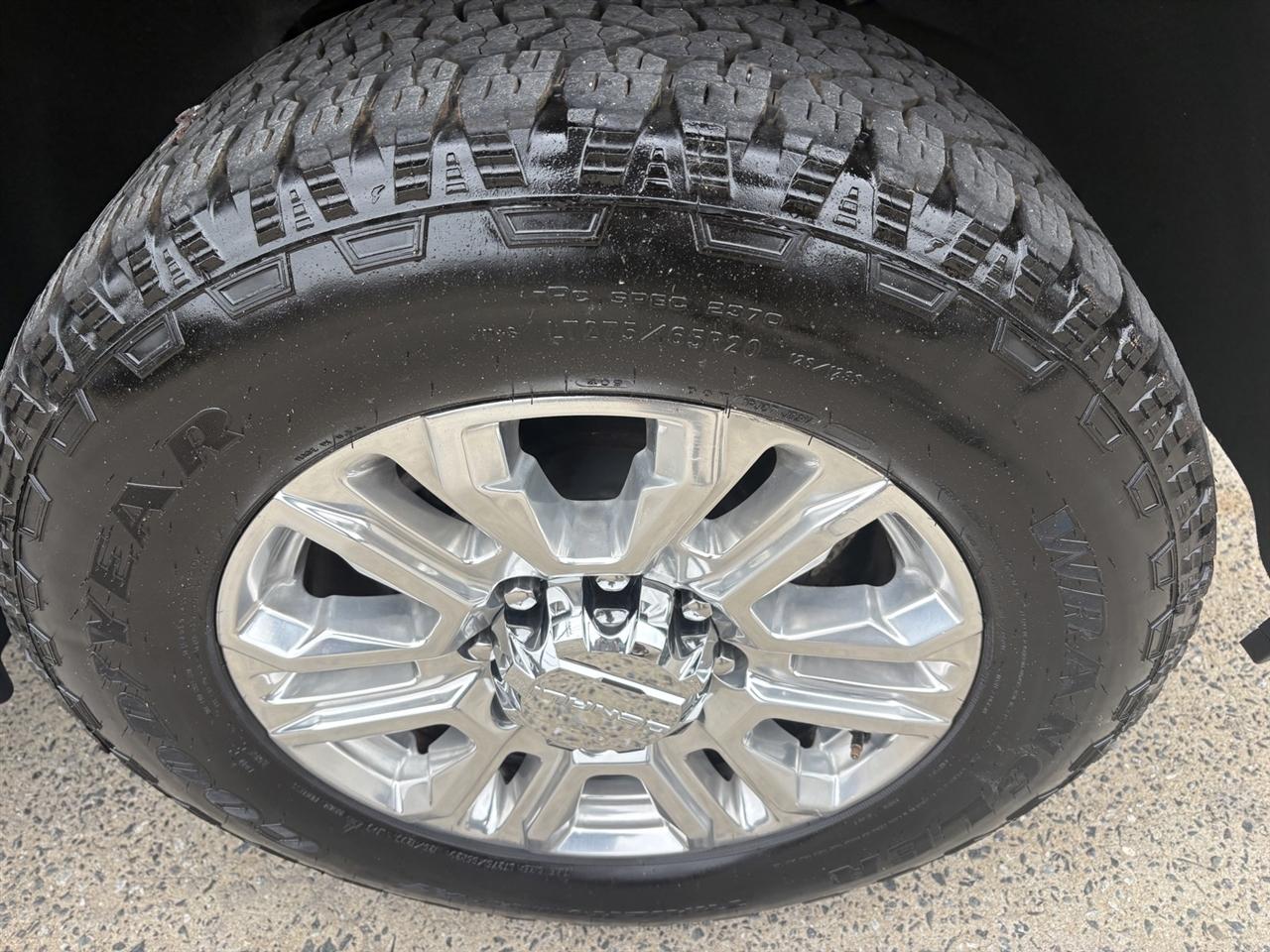 GMC Sierra 2500HD Denali Crew Cab 4WD 2020