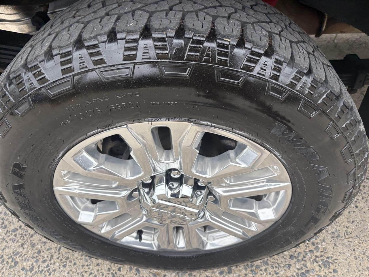 GMC Sierra 2500HD Denali Crew Cab 4WD 2020