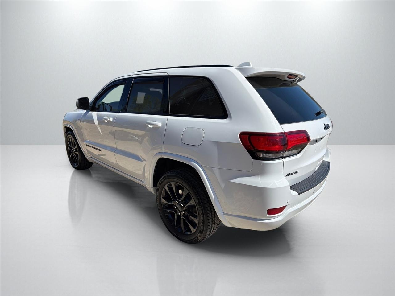 Jeep Grand Cherokee Laredo 4WD 2018