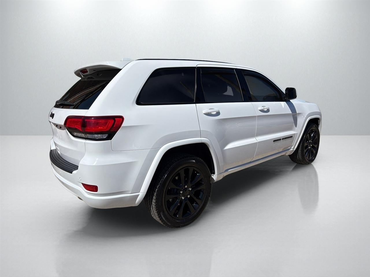 Jeep Grand Cherokee Laredo 4WD 2018