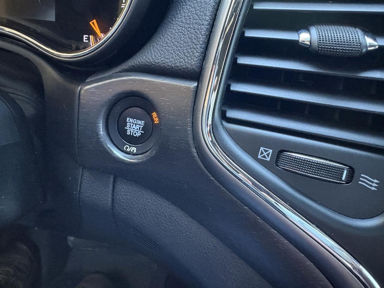 Jeep Grand Cherokee Laredo 4WD 2018