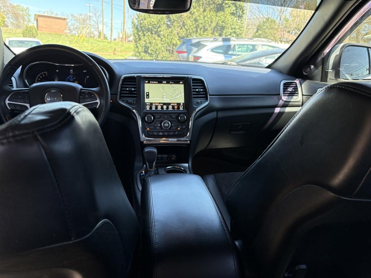 Jeep Grand Cherokee Laredo 4WD 2018