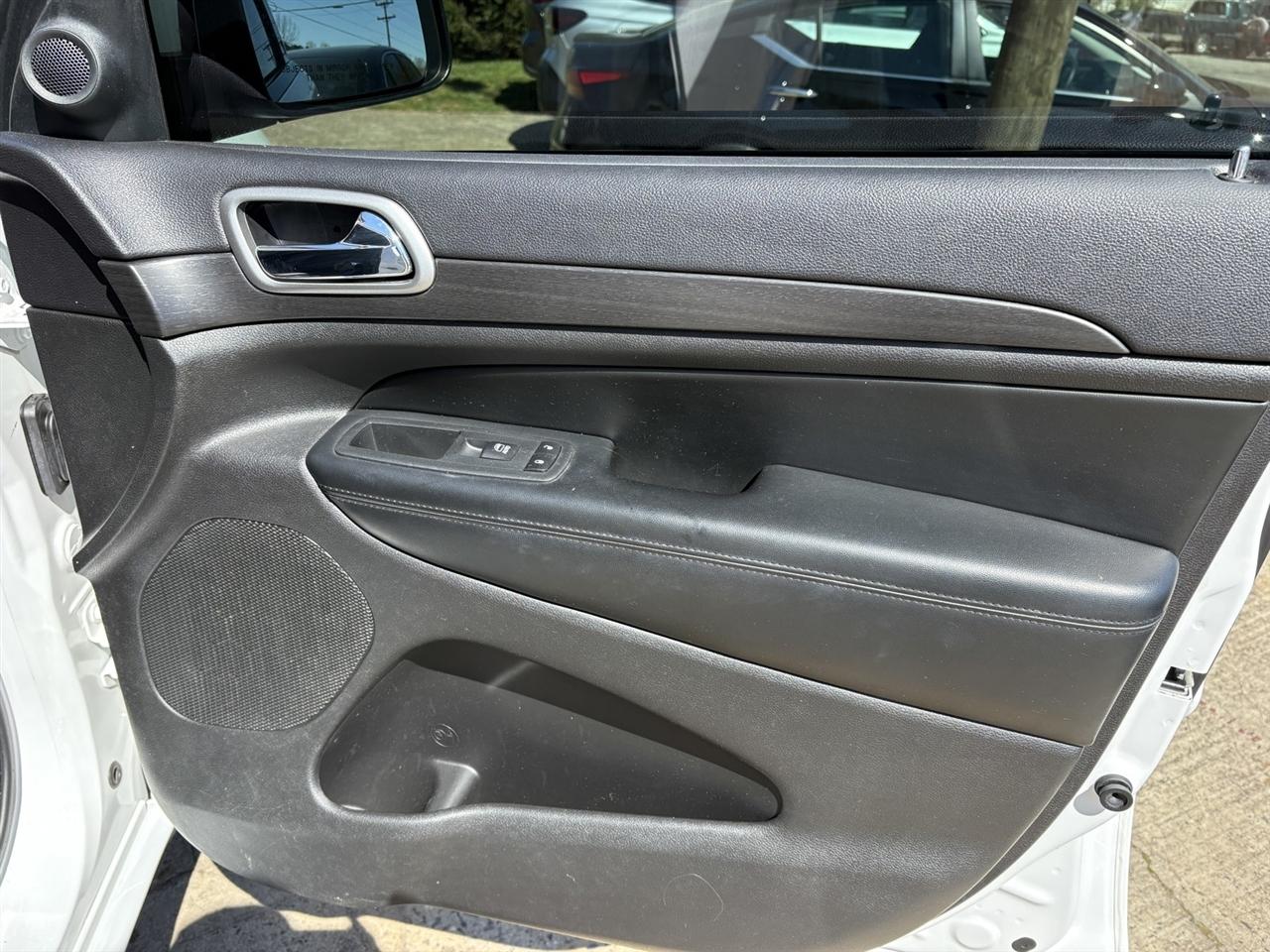 Jeep Grand Cherokee Laredo 4WD 2018