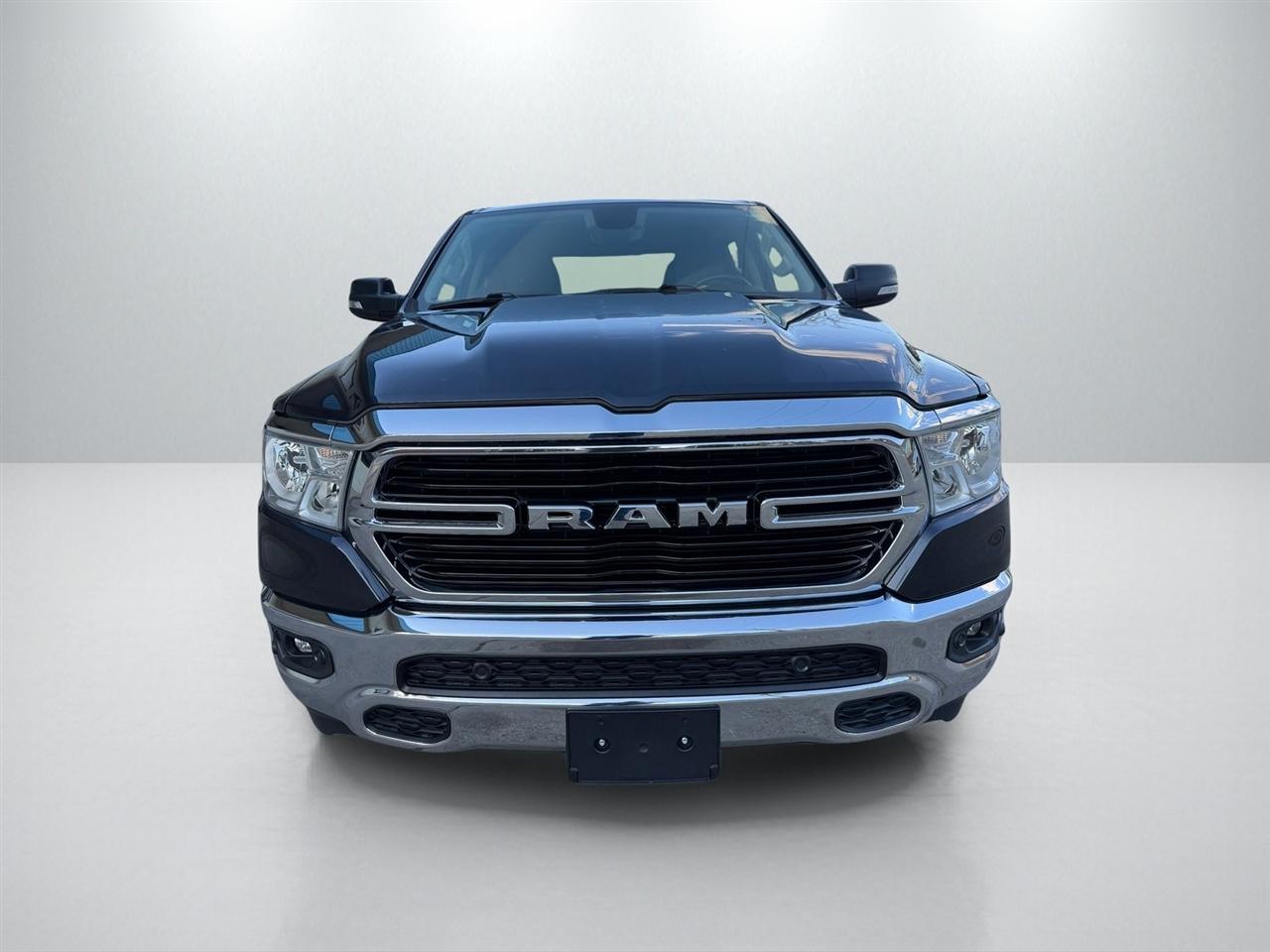 RAM 1500 Big Horn Crew Cab SWB 4WD 2020
