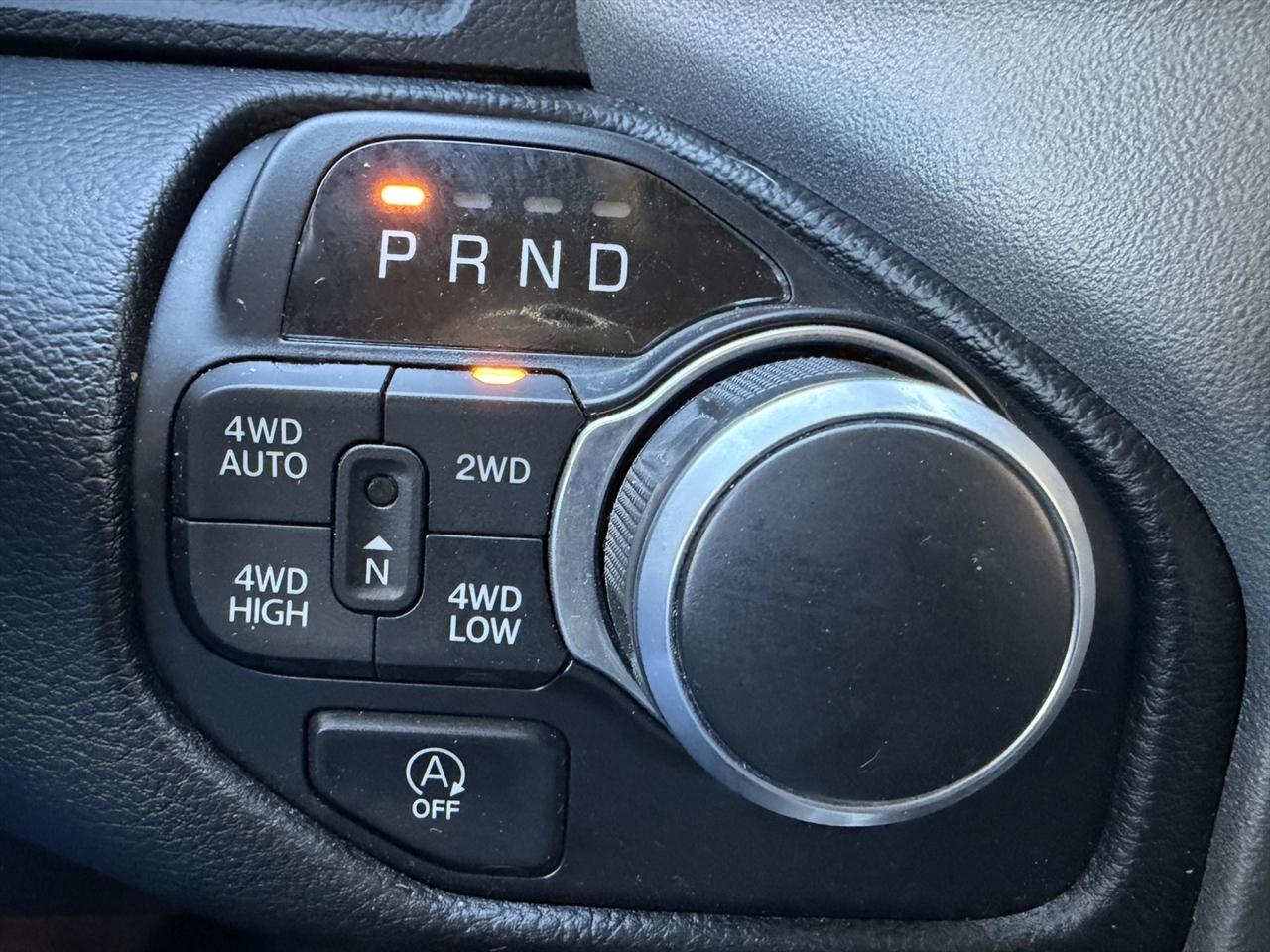 RAM 1500 Big Horn Crew Cab SWB 4WD 2020