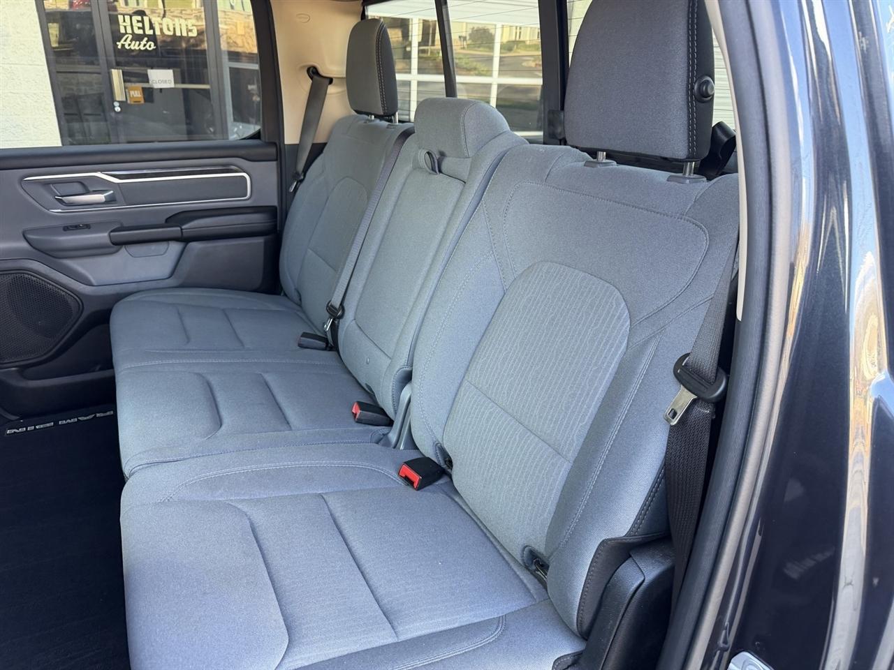 RAM 1500 Big Horn Crew Cab SWB 4WD 2020