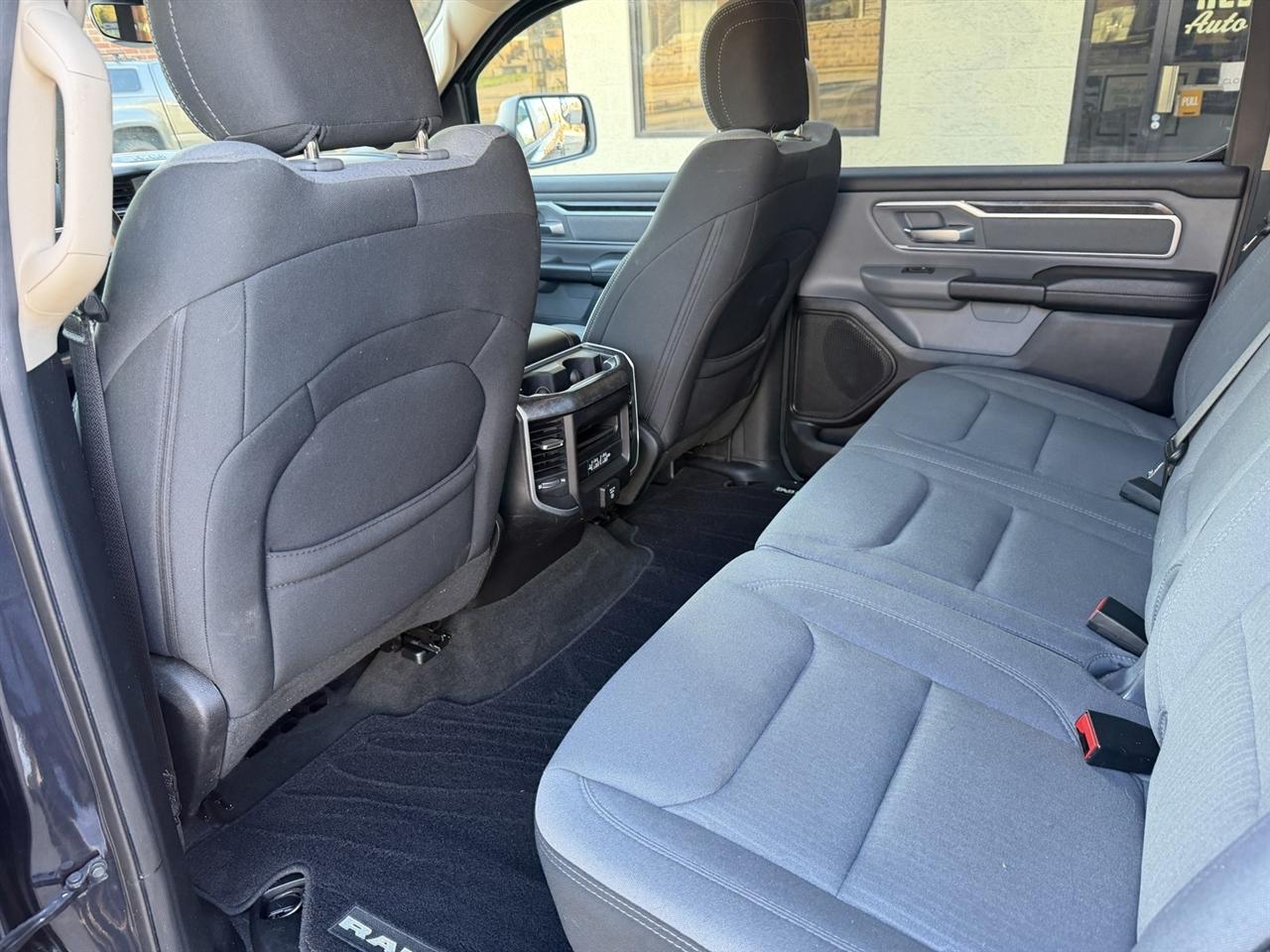 RAM 1500 Big Horn Crew Cab SWB 4WD 2020