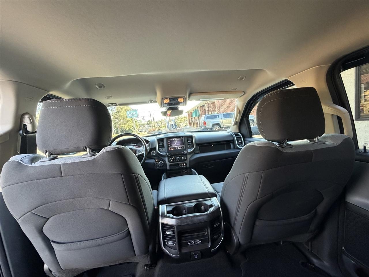 RAM 1500 Big Horn Crew Cab SWB 4WD 2020