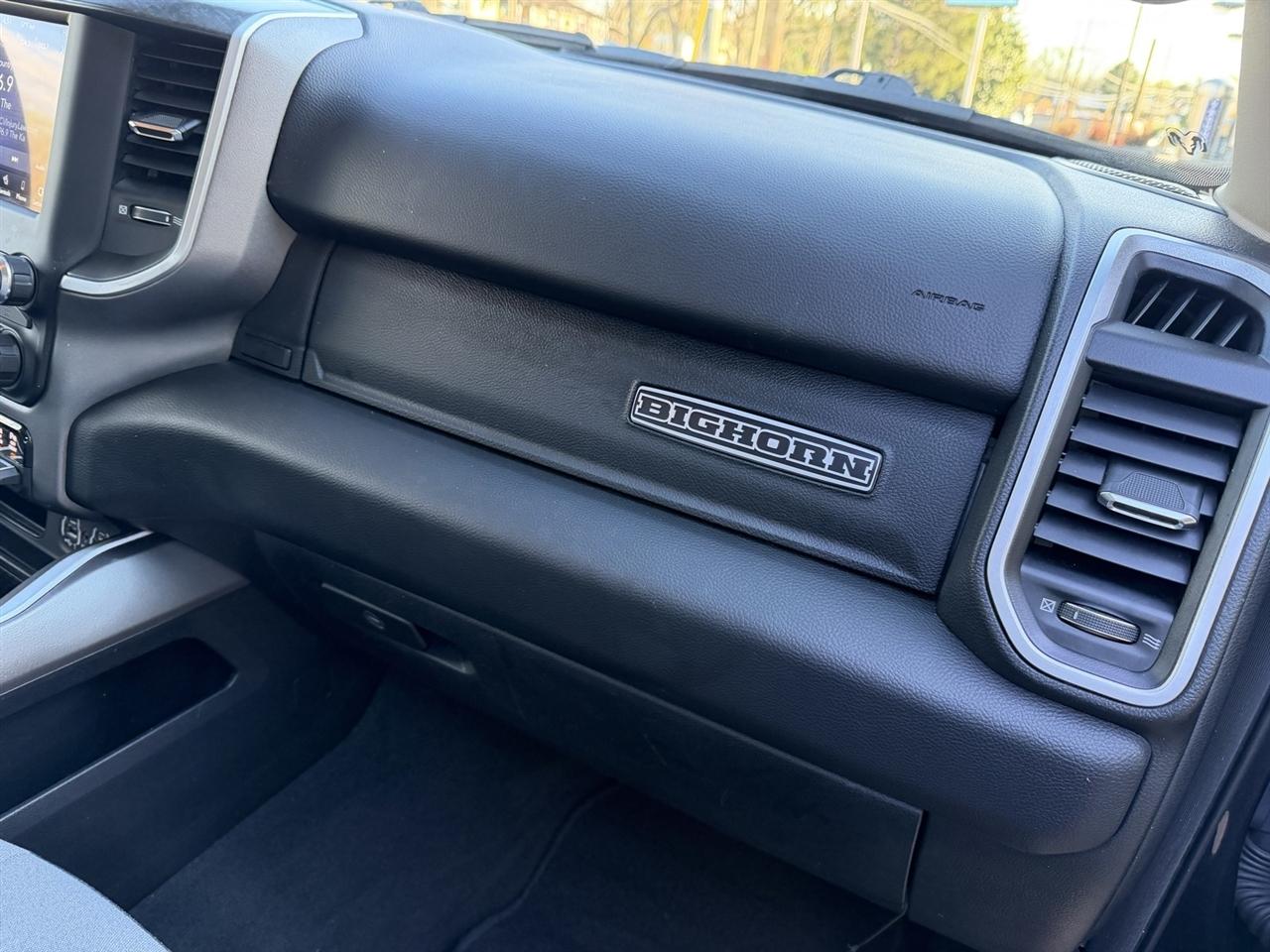 RAM 1500 Big Horn Crew Cab SWB 4WD 2020