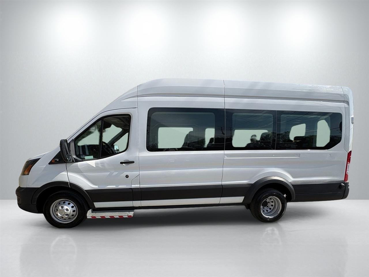 Ford Transit 350 Wagon HD High Roof XL Sliding Pass. 148 WB EL 2020