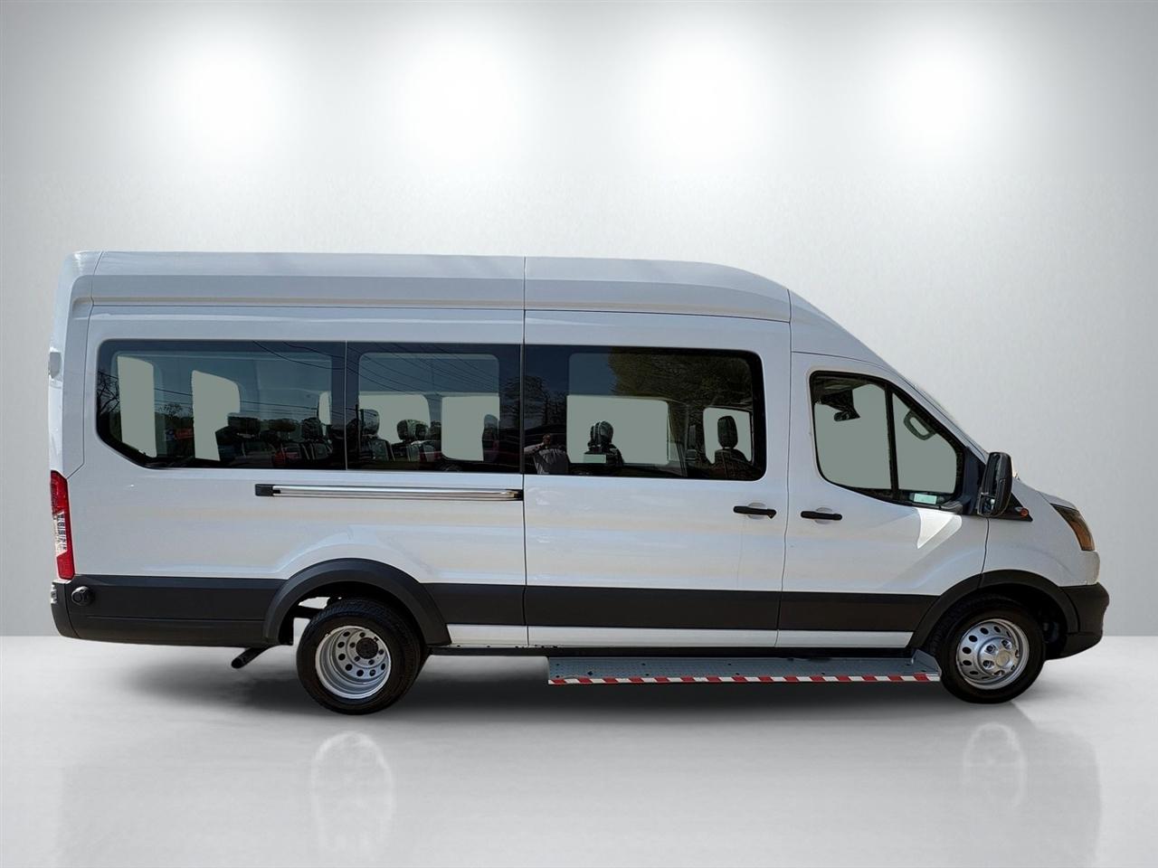 Ford Transit 350 Wagon HD High Roof XL Sliding Pass. 148 WB EL 2020