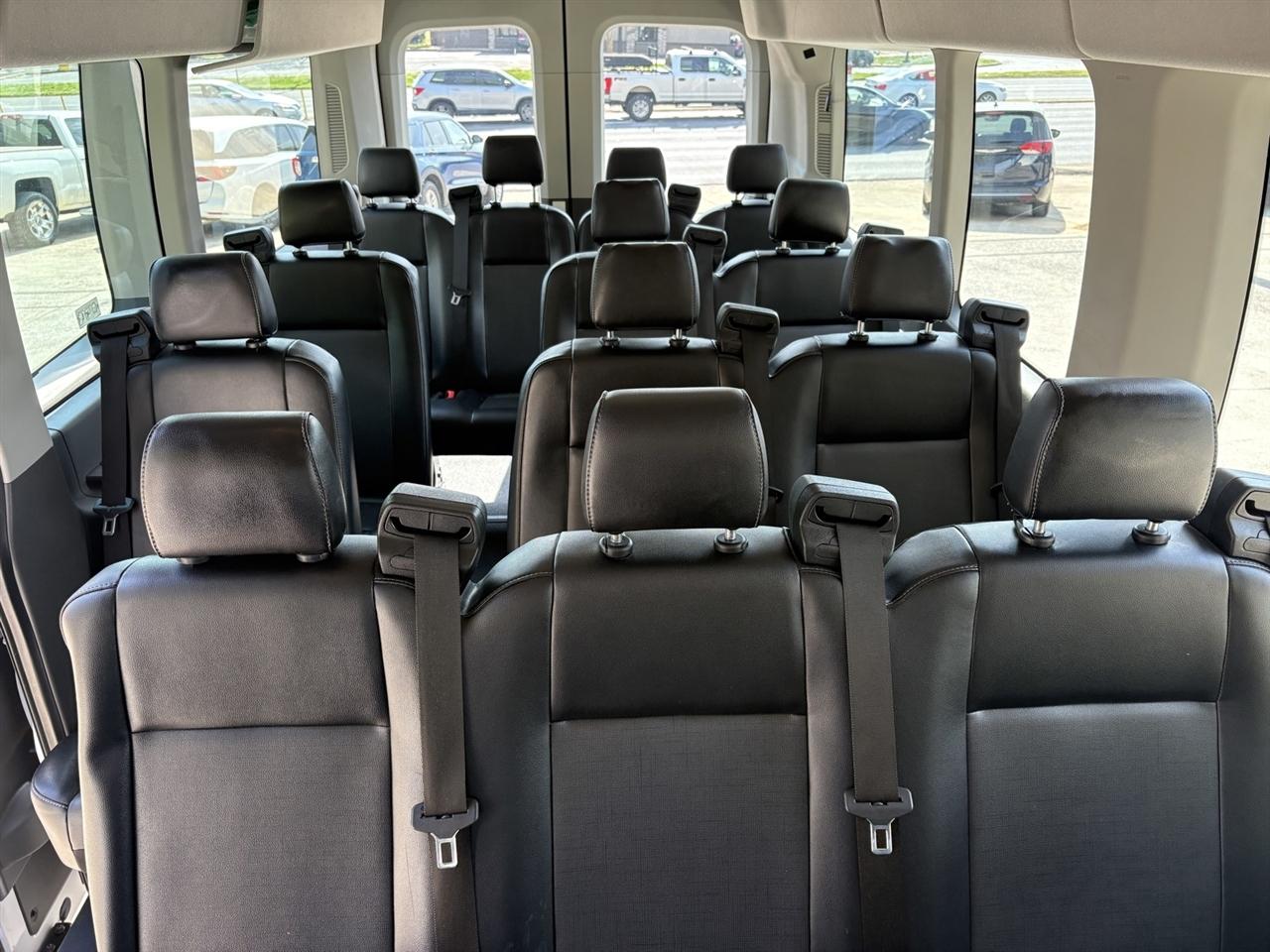 Ford Transit 350 Wagon HD High Roof XL Sliding Pass. 148 WB EL 2020