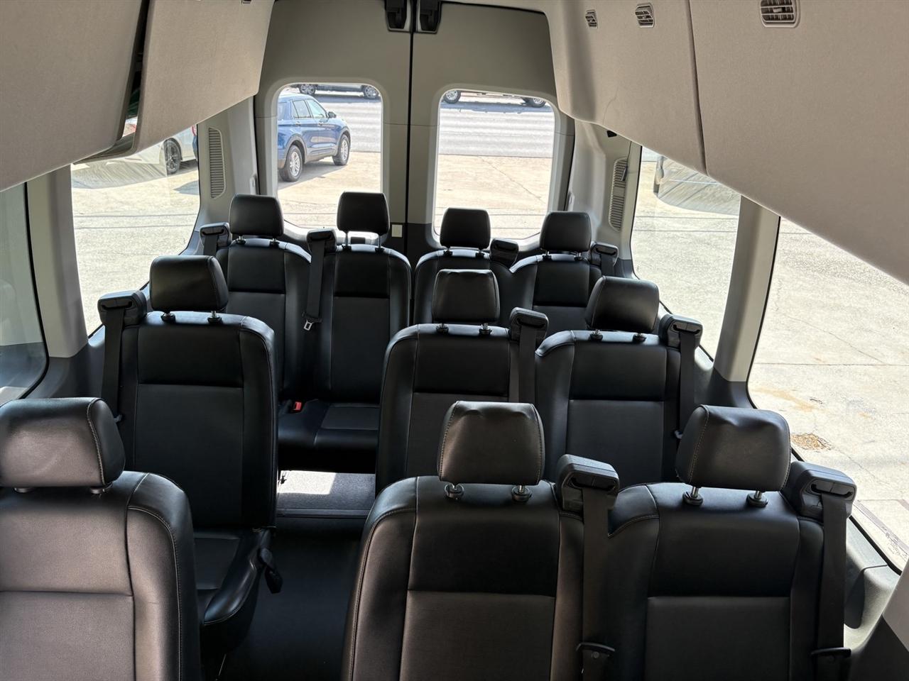 Ford Transit 350 Wagon HD High Roof XL Sliding Pass. 148 WB EL 2020