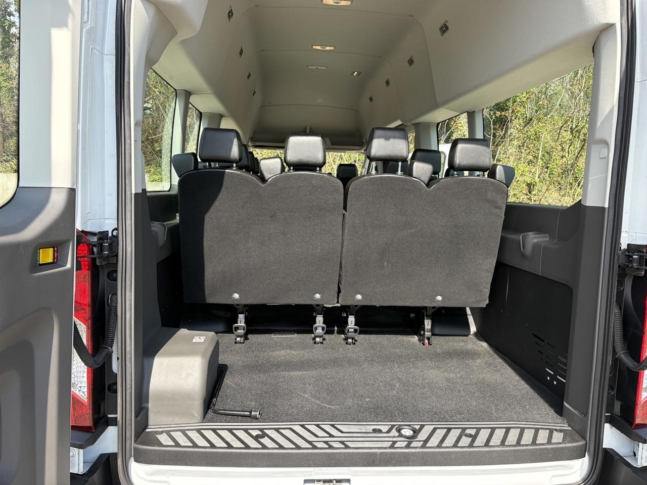 Ford Transit 350 Wagon HD High Roof XL Sliding Pass. 148 WB EL 2020