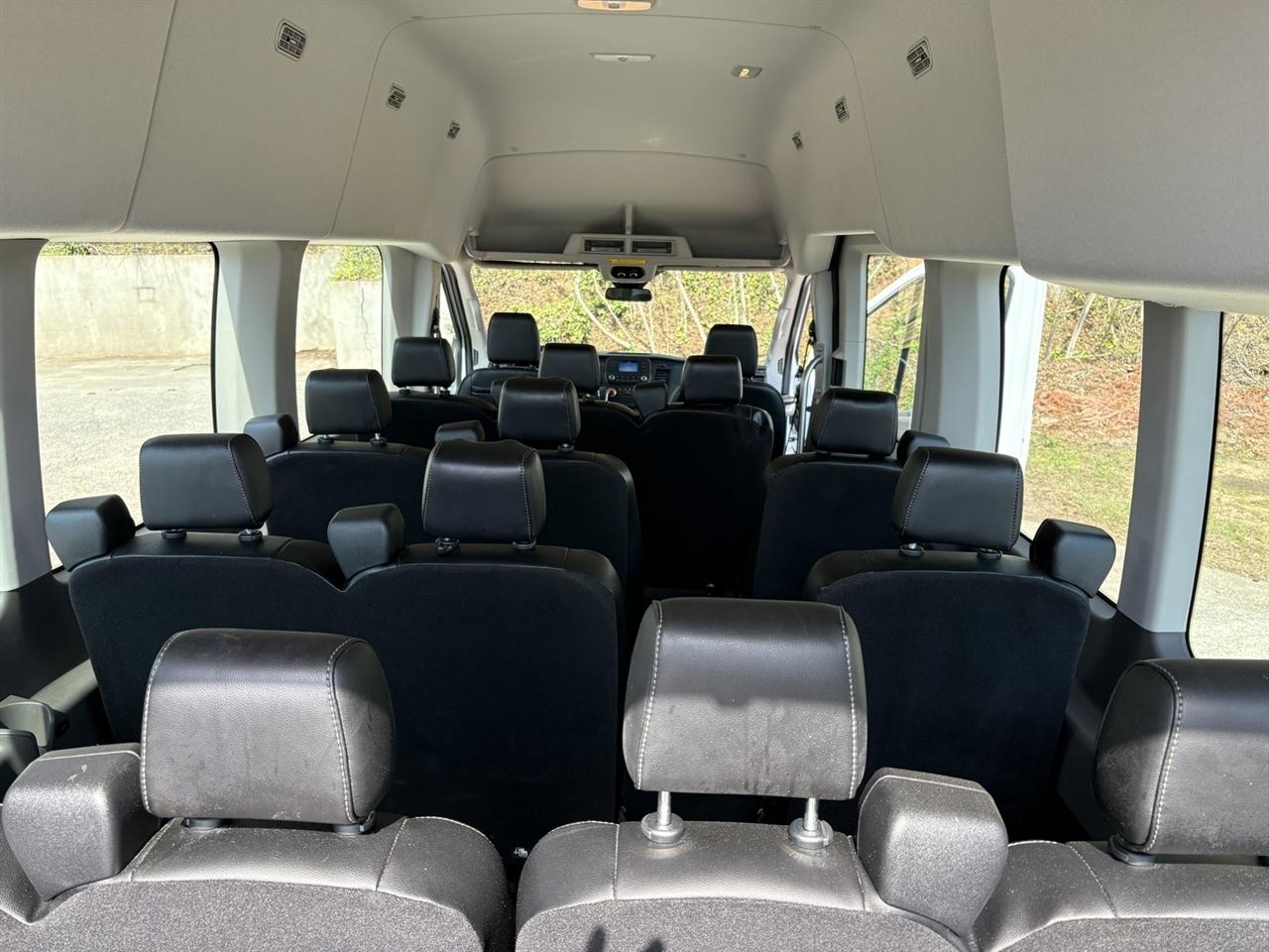 Ford Transit 350 Wagon HD High Roof XL Sliding Pass. 148 WB EL 2020