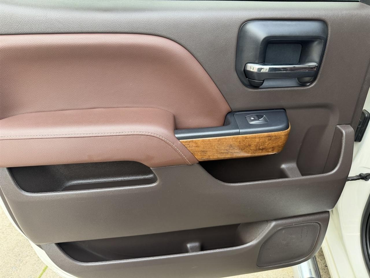 Chevrolet Silverado 1500 High Country Crew Cab 4WD 2014