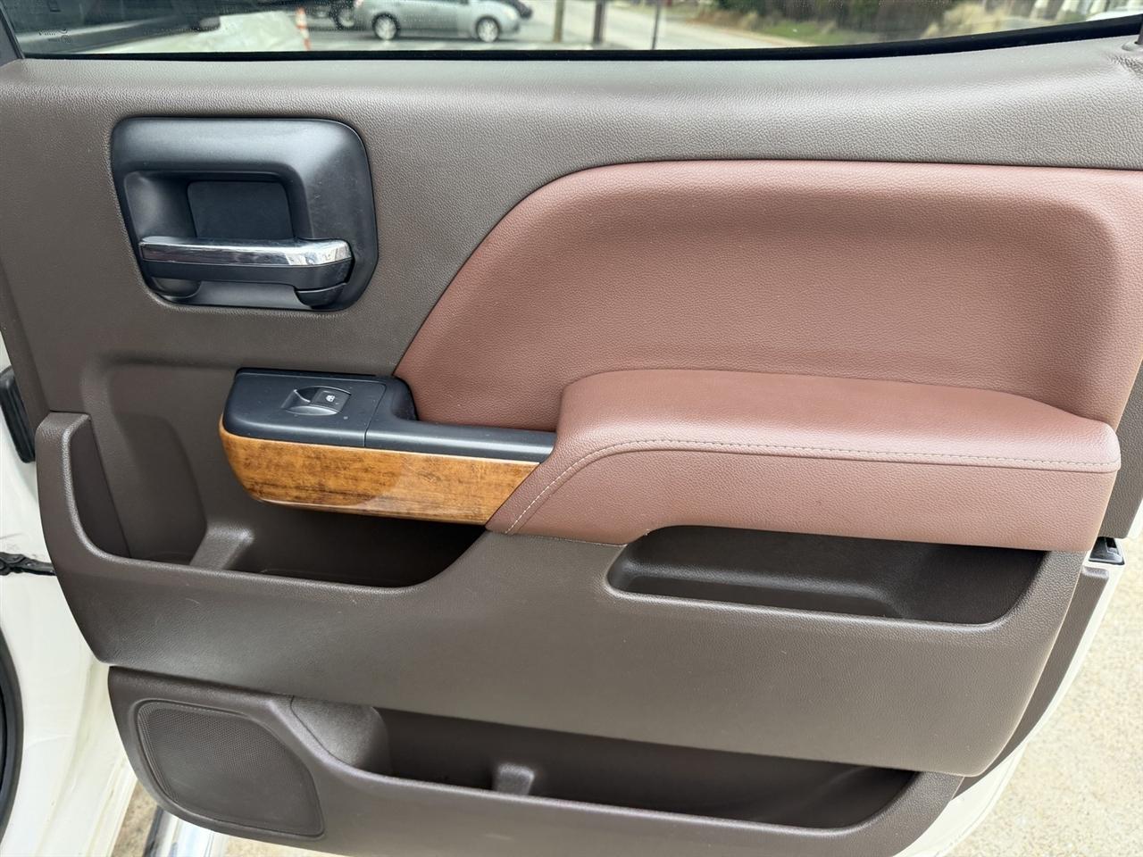 Chevrolet Silverado 1500 High Country Crew Cab 4WD 2014