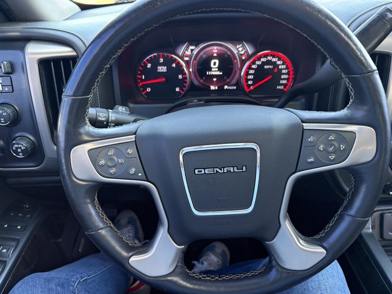 GMC Sierra 1500 Denali Crew Cab Long Box 4WD 2016