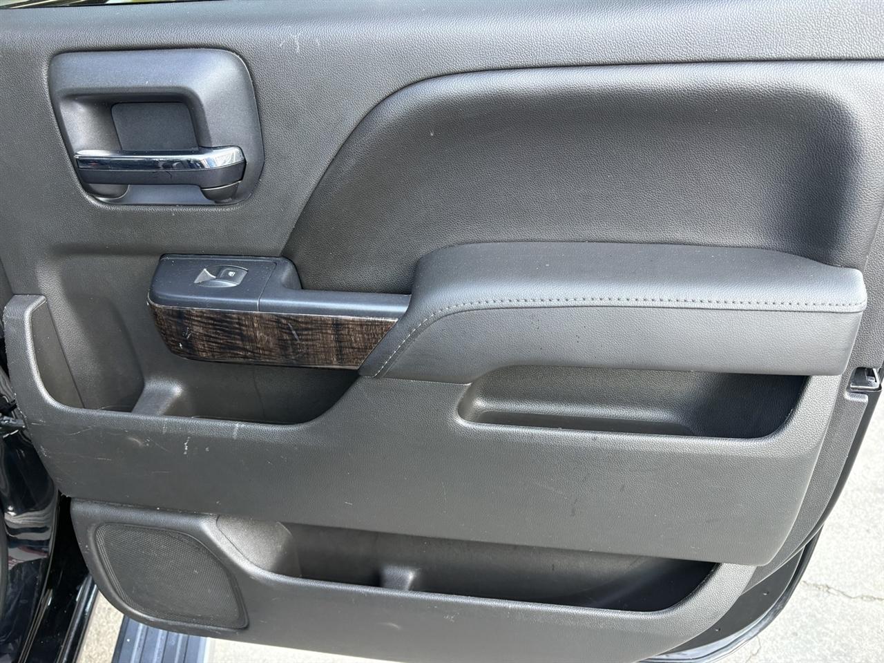 GMC Sierra 1500 Denali Crew Cab Long Box 4WD 2016