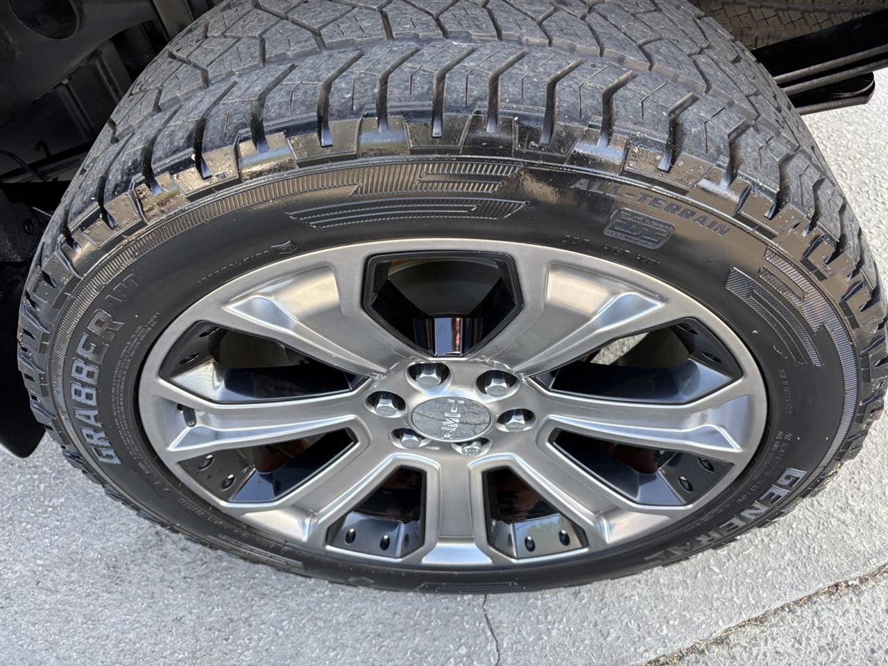 GMC Sierra 1500 Denali Crew Cab Long Box 4WD 2016