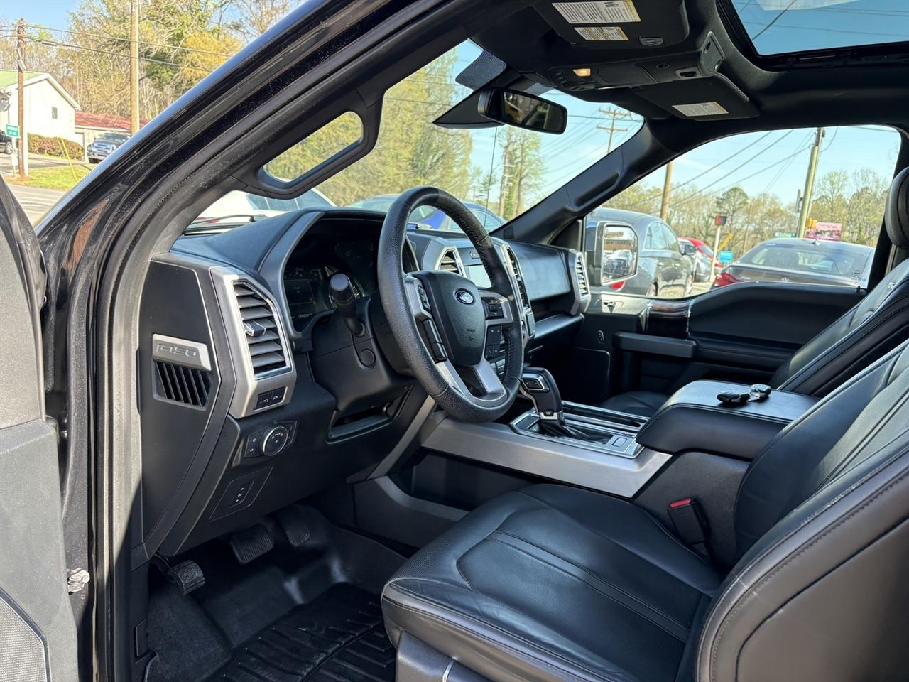 Ford F-150 Platinum 4WD SuperCrew 5.5' Box 2015