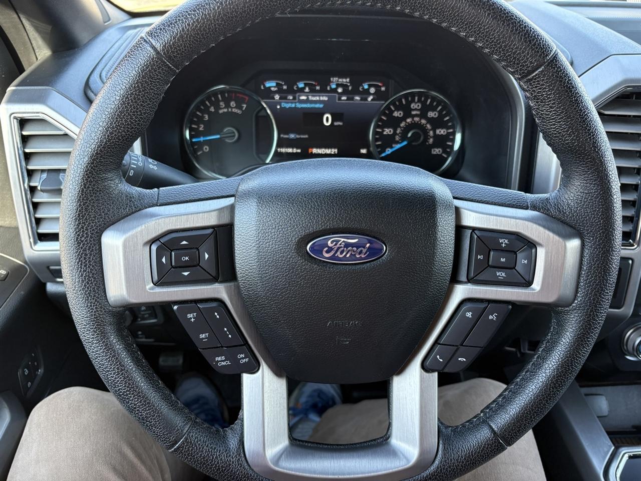 Ford F-150 Platinum 4WD SuperCrew 5.5' Box 2015