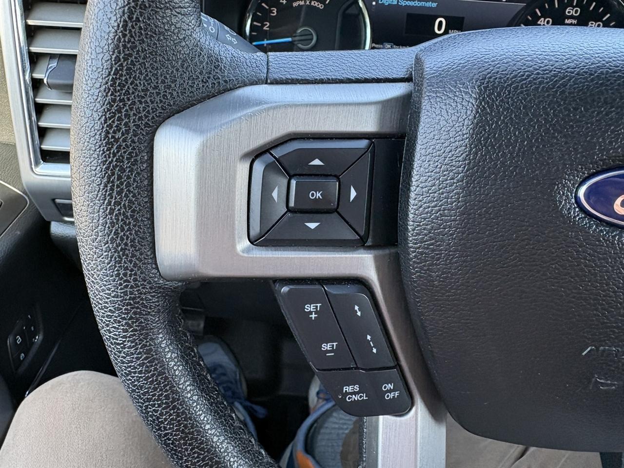 Ford F-150 Platinum 4WD SuperCrew 5.5' Box 2015